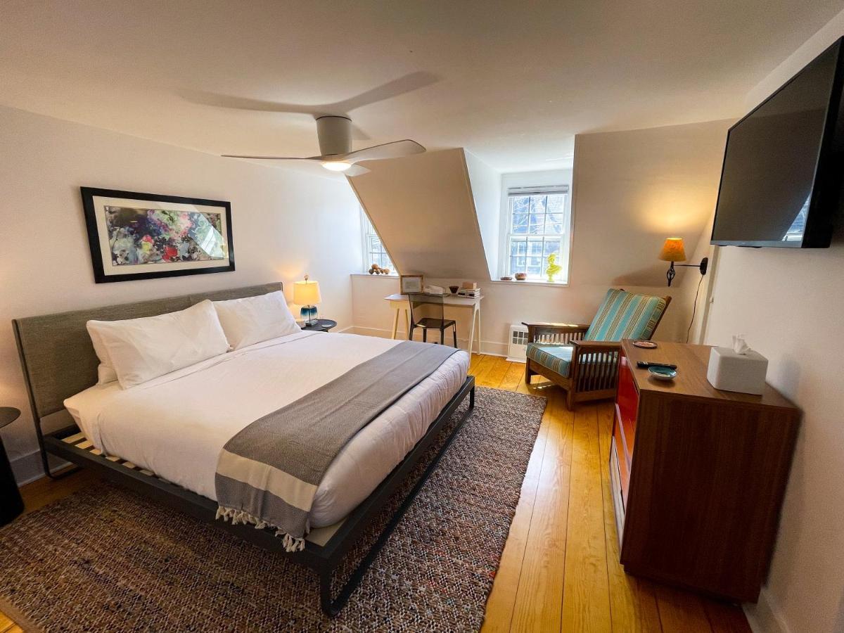 Inn At Cook Street Provincetown Exterior photo