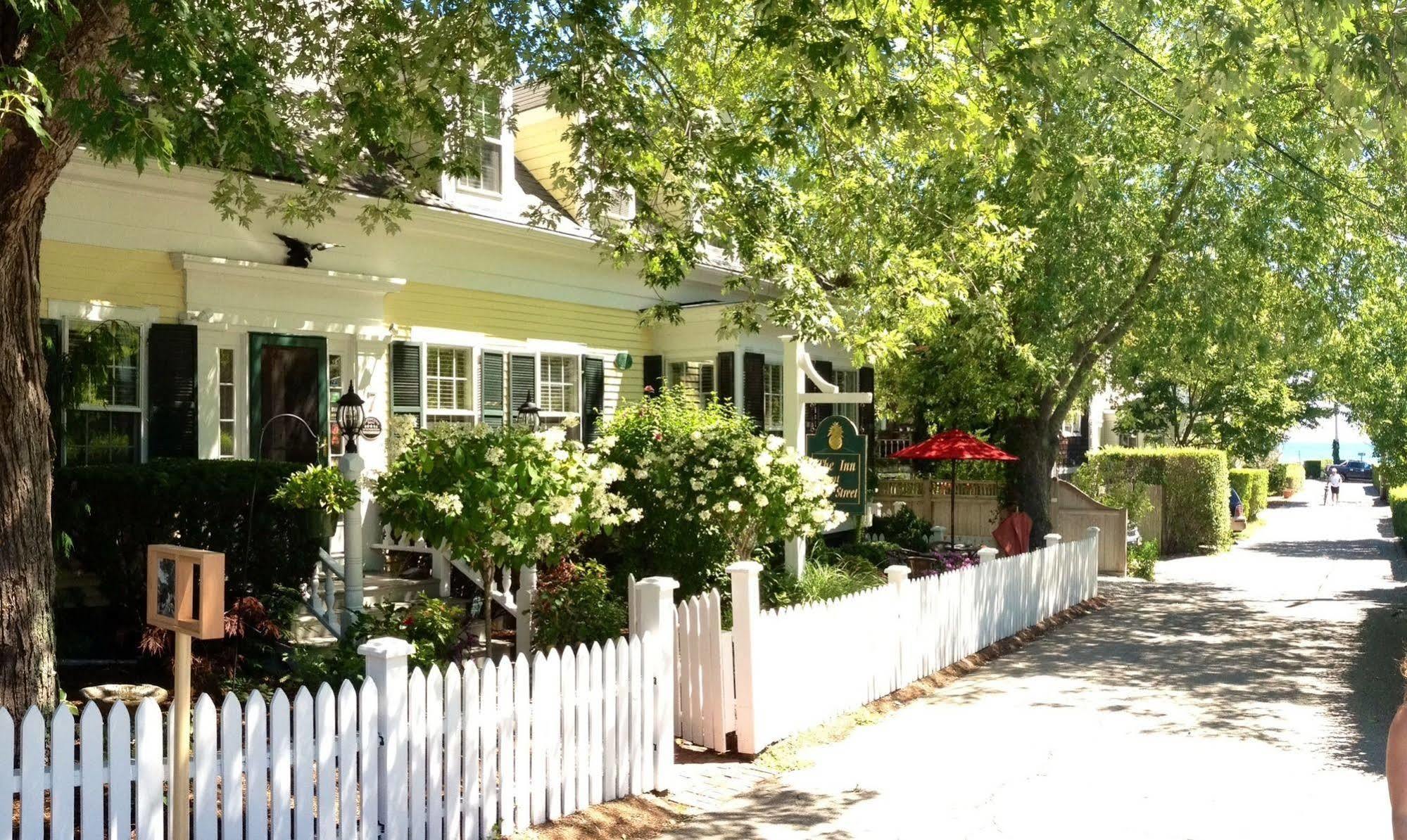 Inn At Cook Street Provincetown Exterior photo